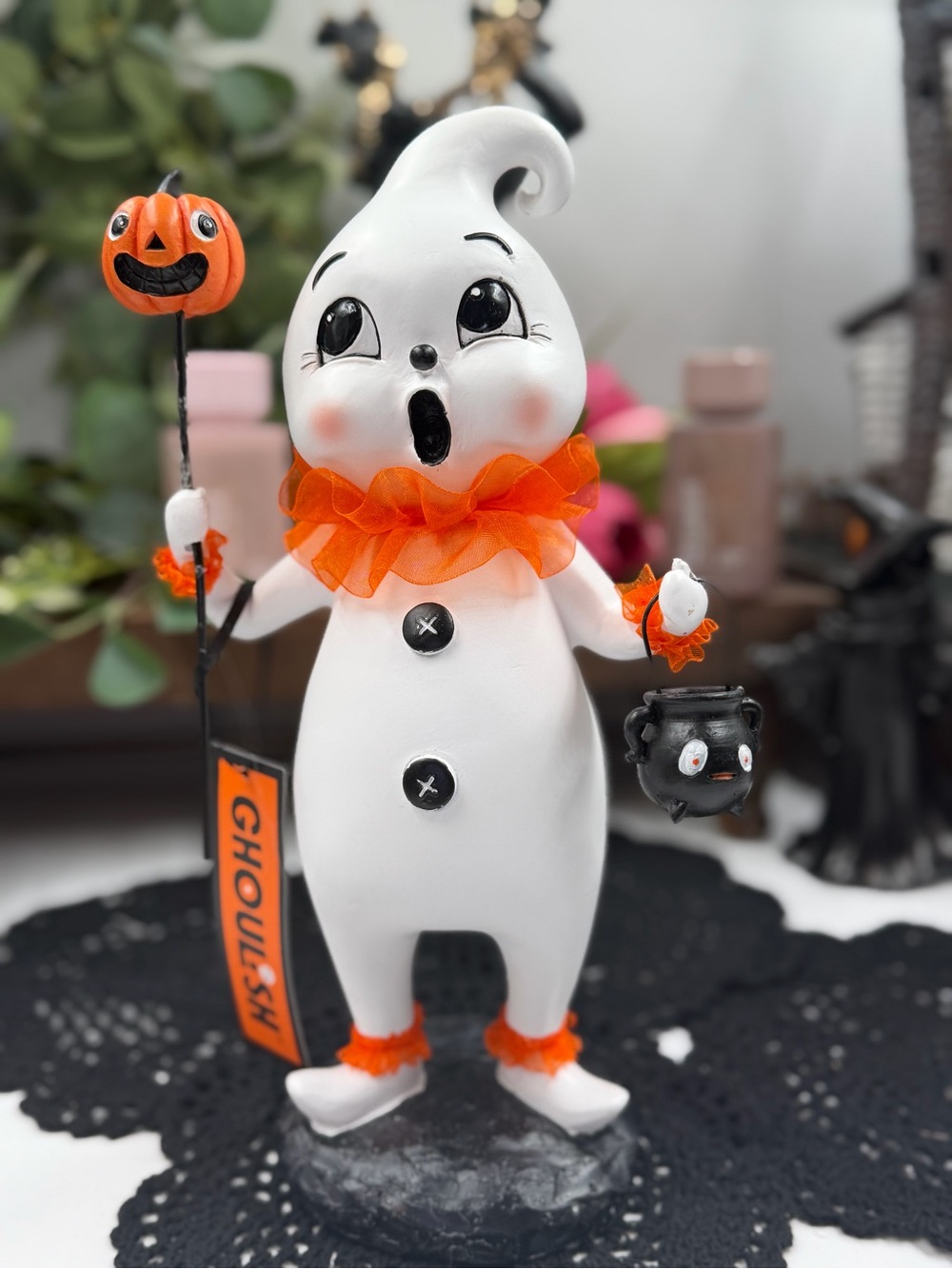 ghoulish vintage style ghost pumpkin wand cauldron halloween figurine htf